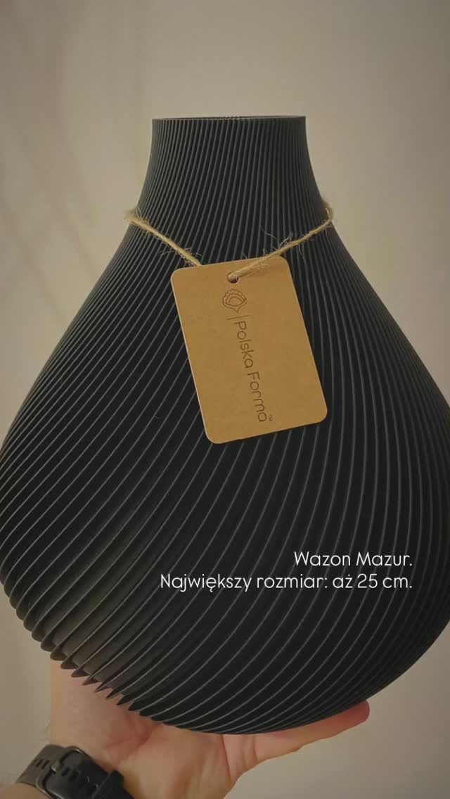 #polskaforma #polskidesign #wnętrza #designlovers #homeinspiration #vibes #homedecorideas #modernhome #minimalistdecor #interiordesigninspo #decorlove #3dprintedart #3ddesign #vasesoftiktok #homestyleinspo #cozyhomevibes #interiorspot #eko #ekodesign #handmadevibes #madeinpoland #innovativedesign #designlife #homedetails #stylwnetrz #mojdom #roomdetails #creativehome #newdecortrends